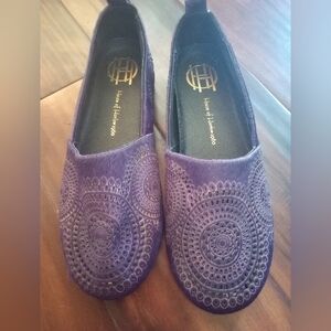 House Of Harlow 1960 Purple Fur Mandala Flats New